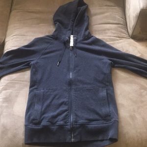 Lululemon sweatshirt